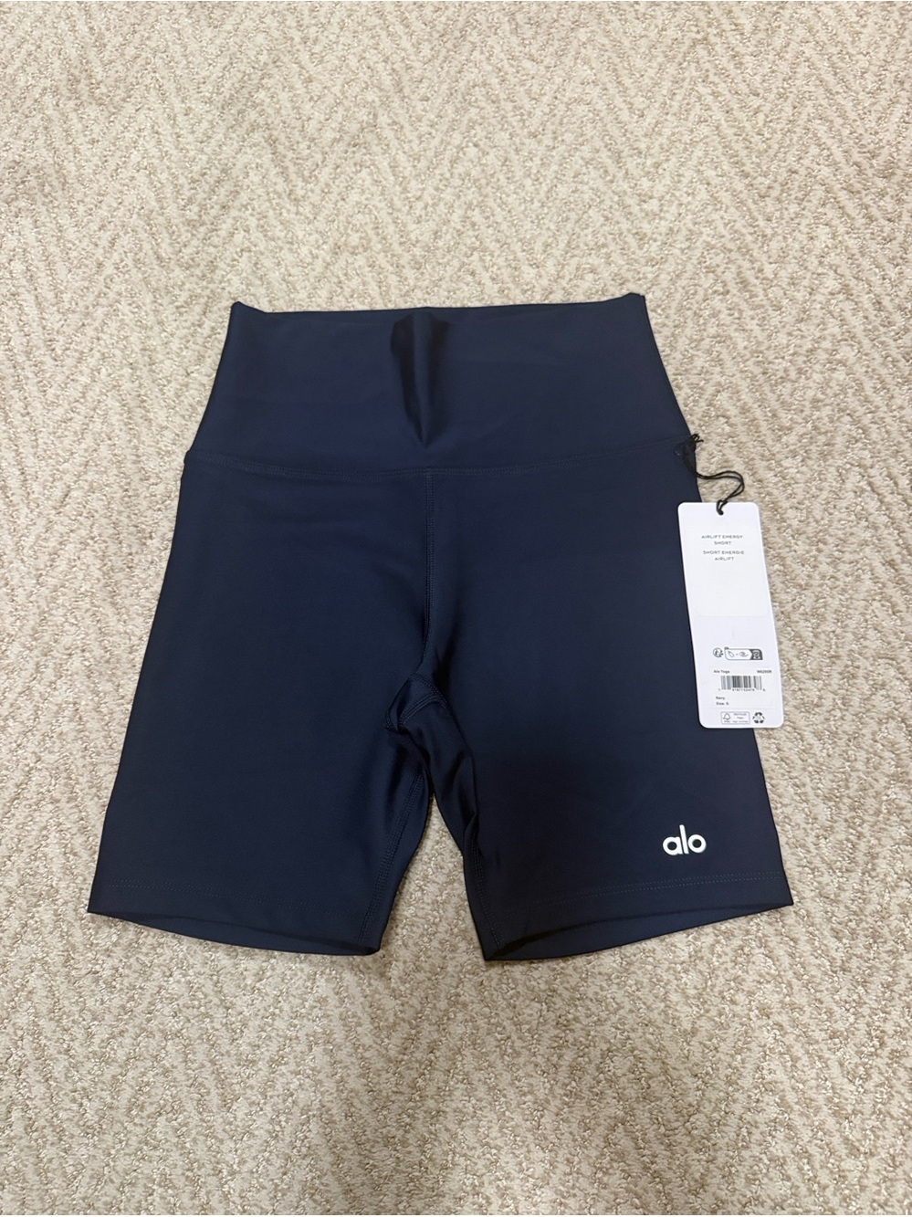 Alo Airlift Energy Short in Navy S